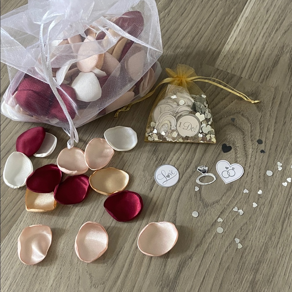 Wedding Confetti & Fabric Rose Petals (SET)